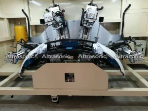 自動車産業向けの効率的なプロセス制御プラスチック溶接装置